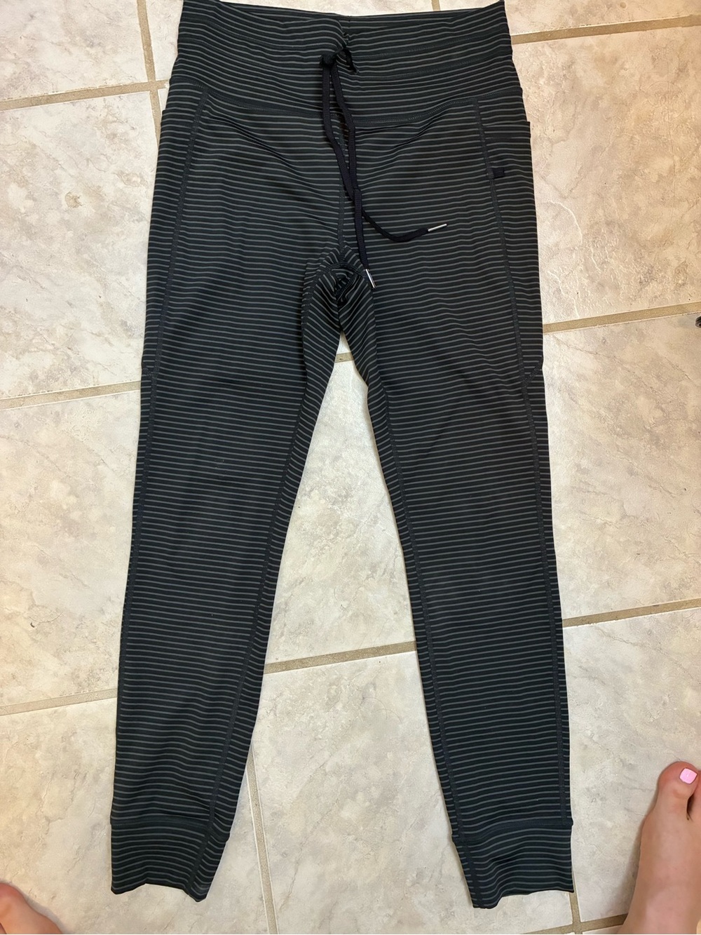 HALARA Black and Gray Striped Track Joggers